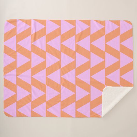 Pink und Orange Modern Geometric Triangle Pattern Sherpadecke (Vorderseite (Horizontal))