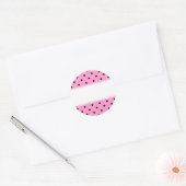 Pink und schwarz Polka Dot Muster. Runder Aufkleber (Umschlag)