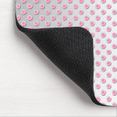 Pink und Silvery White Polka Punktmuster Mousepad (Ecke)