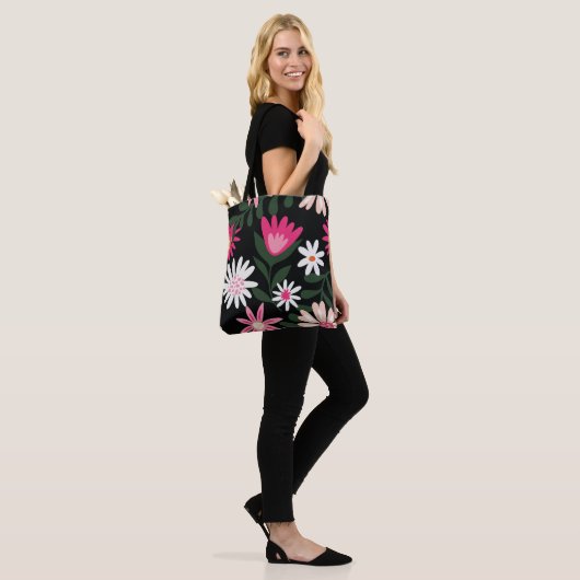 Pink und White Daisy Muster Tasche (Am Model)