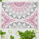 Pink und White Mandala Muster Geschirrtuch (Gefaltet)