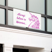 Pink Unicorn Magische Glaubenssatz oder Ihr Text Banner (Äußeres Gebäude)