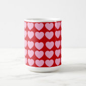Pink Valentines Hearts on Red Kaffeetasse (Mittel)