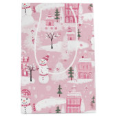 Pink Village Snowy Christmas  Mittlere Geschenktüte (Vorderseite)