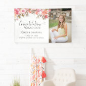 Pink Watercolor Floral String Light Abschluss Banner (Insitu)