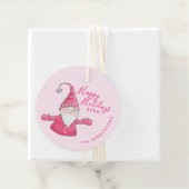 Pink Weihnachten Niedlich Gnome Custom Happy Holid Geschenkanhänger (Beispiel)