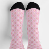 Pink-weiße Blume-Muster auf hellrosa Socken (Oben)