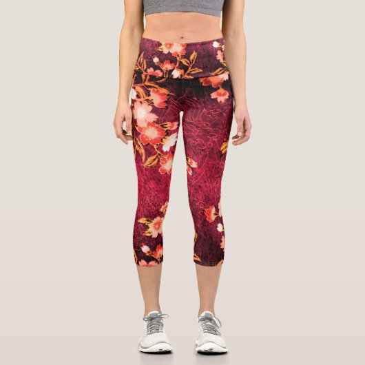 PINK WEISSE FRÜHSTÜCK BLUMEN, ANTIQUE ROTE BLUME CAPRI LEGGINGS (Vorderseite)