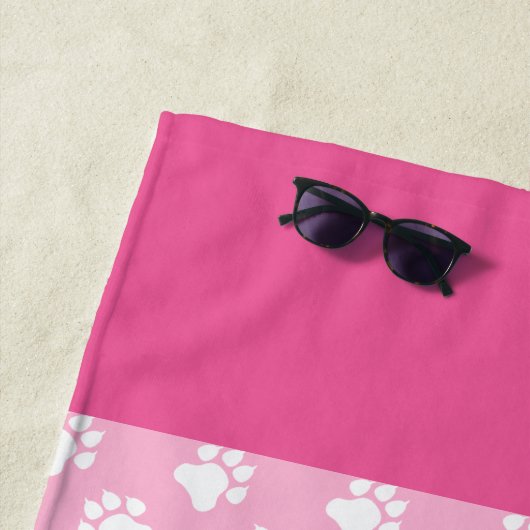Pink-weiße Hundepacken und Knochen mit Individuell Strandtuch (Beispiel)