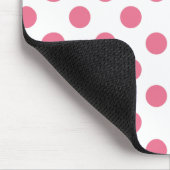 Pink-weiße Polka-Punkte Mousepad (Ecke)