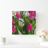 Pink-weiße Tulpen Painterly Wall Clock Quadratische Wanduhr (Zuhause)