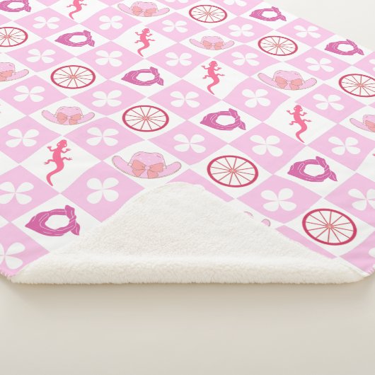 Pink Western Cowgirl Checkered Seamless Pattern Sherpadecke (3/4)