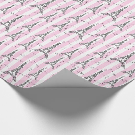 Pink | White Paris Eiffel Tower Geschenkpapier (Ecke)