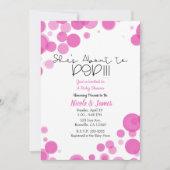 Pink & White Polka Dot Bubbles Sie ist gerade zum Einladung (Vorderseite)