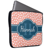 Pink White Polka Dot Pattern Marine Monogram Laptopschutzhülle (Vorne Rechts)