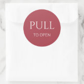 Pink  White Pull to Open Door Sign Runder Aufkleber (Tasche)