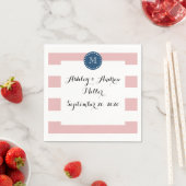 Pink White Stripes Pattern, Navy Blue Monogram Serviette (Beispiel)