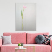 Pink White Tulip in Vase Leinwanddruck (Insitu (Wohnzimmer))