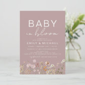 Pink Wildblume Baby in Bloom Couples Dusche Einladung (Stehend Vorderseite)