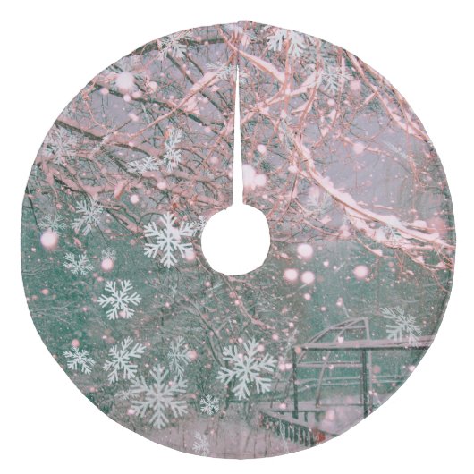 Pink Winter Christmas Country Scene Fleece Weihnachtsbaumdecke (Vorderseite)