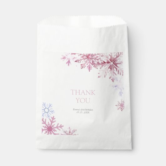 Pink Winter Wonderland Snowflake First Birthday Geschenktütchen (Vorderseite)