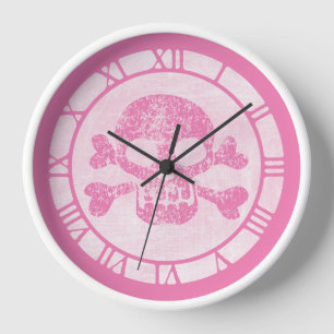 Pink Worn Skull And Crossbones Round Clock Uhr