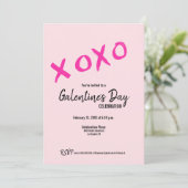 Pink XOXO Cute Galentine's Day Party Einladung (Stehend Vorderseite)