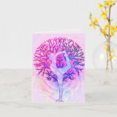 Pink Yoga Tree Frau in Pastellfarben Karte (Gelbe Blume)