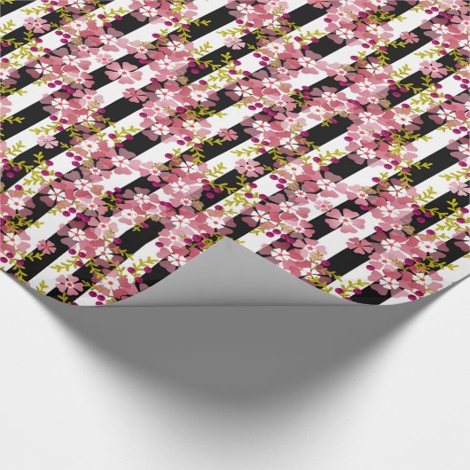 Pinke Blumen Geschenkpapier (Ecke)