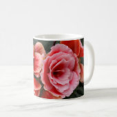 Pinke Blumen Kaffeetasse (VorderseiteRechts)