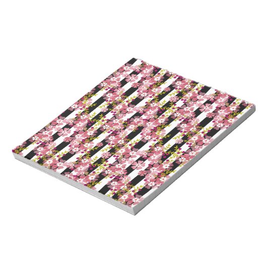 Pinke Blumen Notizblock (Rotiert)