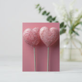 Pinke Cake Pops in Herzform Valentinstag Postkarte (Stehend Vorderseite)