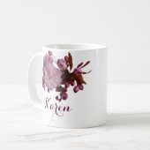 Pinkfarbene Blütenblüten mit individueller Karen-B Kaffeetasse (Vorderseite Links)