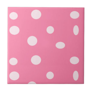 Pinkfarbene Polka-Punkte auf rosa Fliese