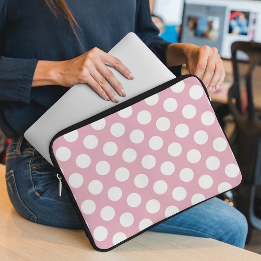 Pinkfarbene Polka-Punkte, Polka-Punktmuster, Punkt Laptopschutzhülle