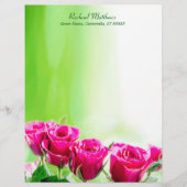 Pinkfarbene rosa Rosen auf hellgrünem Hintergrund Briefbogen (Vorderseite)