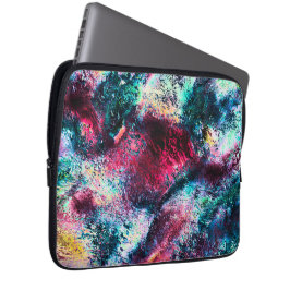 Pinkfarbene Splash-Erhöhung, die wie ein Steinkrat Laptopschutzhülle