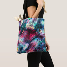 Pinkfarbene Splash-Erhöhung, die wie ein Steinkrat