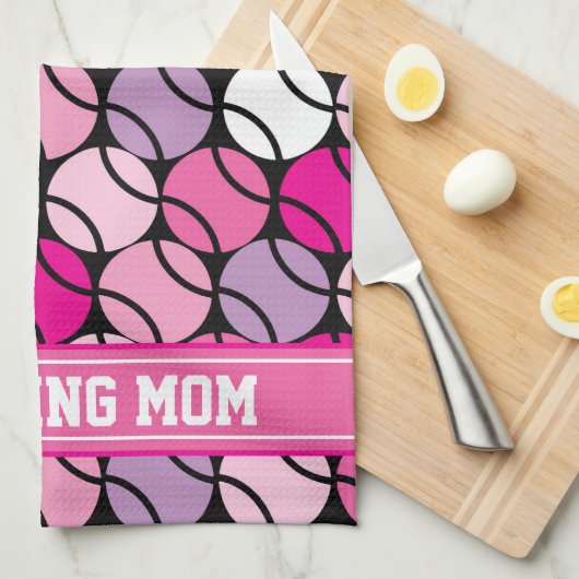 🎾 Pinkfarbene und lila Tennisbälle mit anfänglich Geschirrtuch (Viertel Falte)