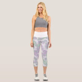 Pinkfarbene, violette Blumen Leggings (Vorderseite)