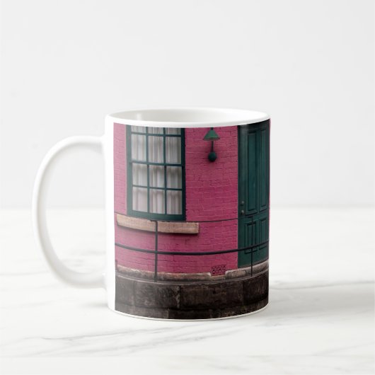 PINKHAUS MIT ZWEI TÜREN KAFFEETASSE (Links)