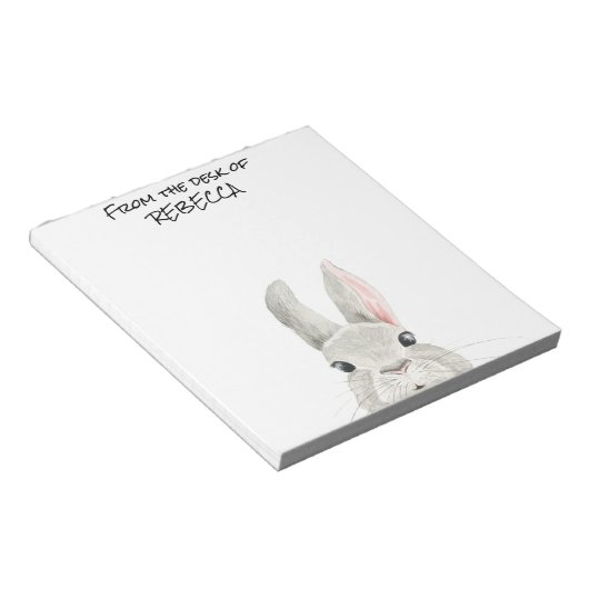Pinking Bunny Rabbit vom Schreibtisch des Personal Notizblock (angewinkelt)