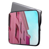 PINKKONKRETES GEBÄUDE LAPTOPSCHUTZHÜLLE (Vorderseite Links)