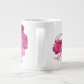 Pinkrosa Rosa Blütenblütenblüte Monogramm Miriam Jumbo-Tasse (Rückseite)