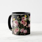 PINKROSEN UND GELBE SCHALTFLÄCHEN Schwarze Blüte Tasse (Vorderseite Links)