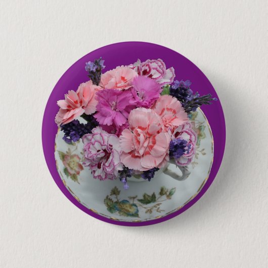 Pinks Nelken im Teacup Button (Vorderseite)