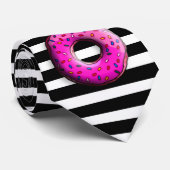 Pinky Donut mit bunten Sprinklen + Ihre Ideen Krawatte (Gerollt)