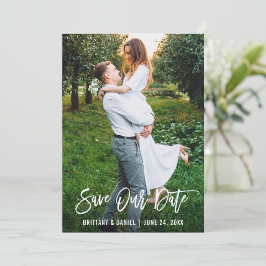 Pinsel Script Couple Foto Rettete Unsere Date Card Save The Date (Stehend Vorderseite)