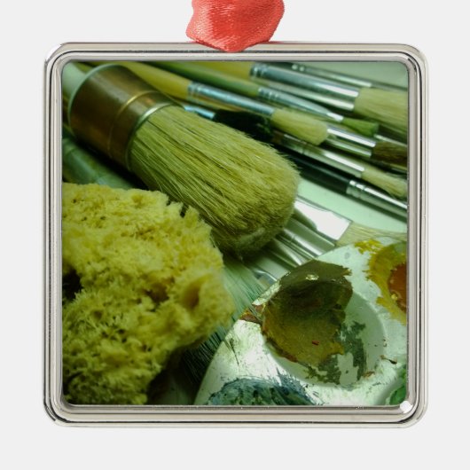 Pinsel und Pinsel Ornament Aus Metall (Vorne)