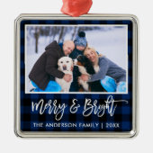 Pinselschrift Blue Kariert Merry and Bright Family Ornament Aus Metall (Vorne)